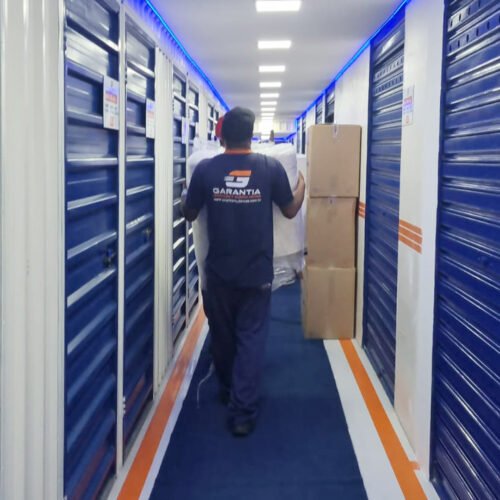 Self Storage 001